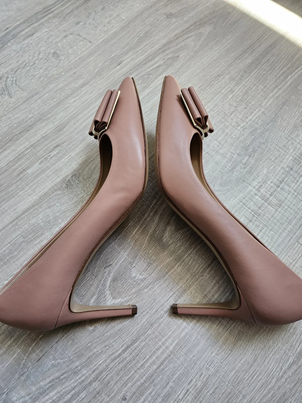 Ferragamo Zeri Blush Pumps - Picture 7 of 7